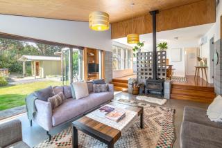 Family Retreat, Martinborough - 7