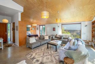 Family Retreat, Martinborough - 5