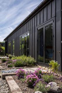 Farmhouse Retreat, Longbush - Hinakura - 8