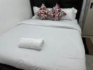 Cozy 2BR Near TRM Mall -Wi-Fi, Parking, Security - 9
