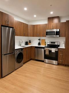 Elegant Skyline Retreat 2BR UG Parking - 6