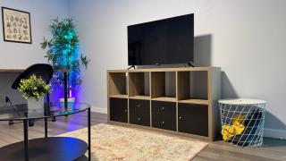 Pet Friendly Basement Suite - 4
