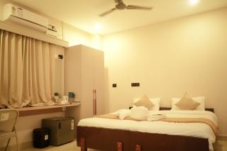 Heaven Crest - 127, Suites & Stays - 8