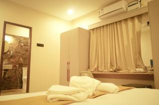 Heaven Crest - 127, Suites & Stays - 2