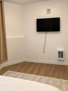 The Detroit Edit - Modern 1BR - 5
