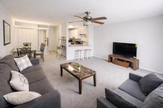 1Br Elkins Park Apt With Balcony & Pool - 7