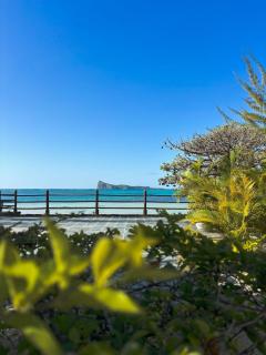 Sea View Villa & Private Pool, Bain Boeuf - 4