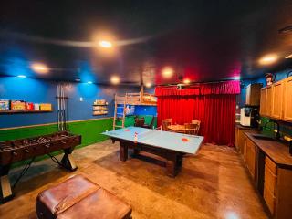 The game room cottage at the Red Roof Farmhouse - 4