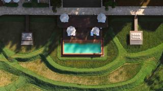 THE SIXTH SEASON VACATION MANOR - 2
