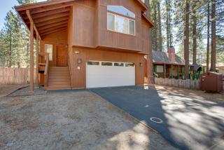 Walk to Lake! Spacious Tahoe Retreat w/ Yard - 0