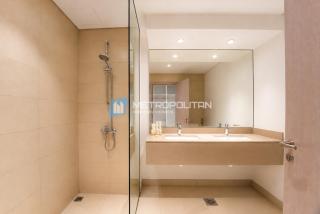 2BR near Yas Waterworld, Waters Edge - 4