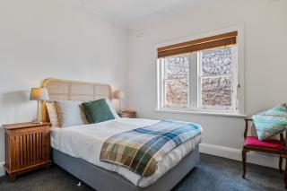 Albert Park Art Deco Gem Sleeps 4 Bevan4 - 9