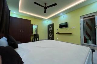 FabHotel Equinox Inn - 6