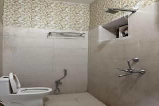FabHotel Equinox Inn - 5
