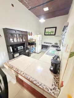 Casa entera, 2 habitaciones, aire acondicionado, Wi-Fi, Por el Centro - 5