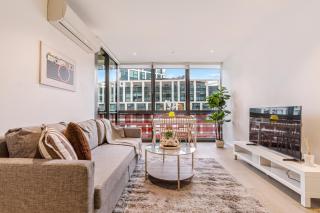 City View 2BR With Parking Step To Tram - 9
