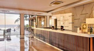Awesome Hotel - 8