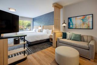 Hyatt House Portland Airport - 5