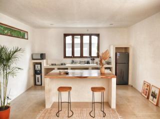 Charming 3 bedrooms villa in the heart of Canggu, Echo Beach - 3