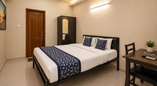 AVSHREE CROWN Comfort Stay - 1