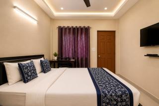 AVSHREE CROWN Comfort Stay - 6