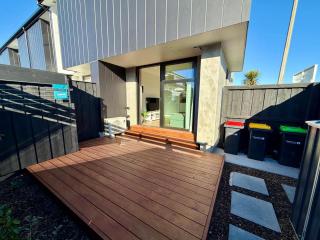 Premium location - CBD & Hagley park - 8