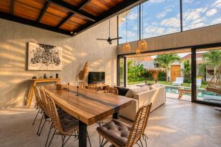 NEW! Tropical Palms Villa - 4BR Villa in Kerobokan - 6
