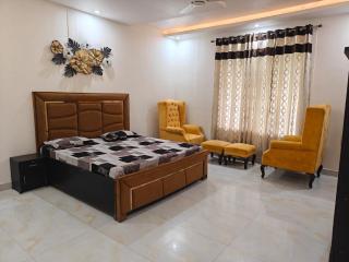 B555 krishna - 4