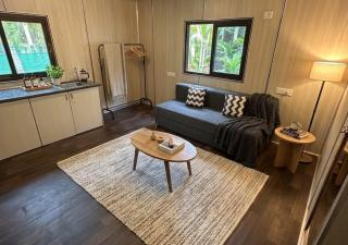 Coconut Grove Eco Stay with Pool BBQ and Cinema - 1