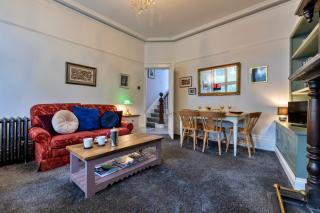 Finest Retreats - Hall Bank - 2