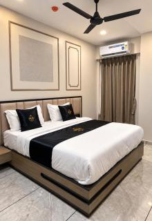 Hotel Royal Aashro - 5