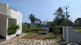 Pappaya Grove Villa - 4