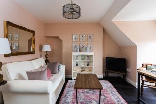 Queenie - Quiet, charming one bedroom with easy street parking - 9