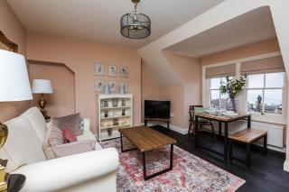 Queenie - Quiet, charming one bedroom with easy street parking - 7