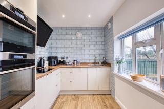 The Prospect -Central Broadstairs seaside house, large garden, outdoor dining, close to beach - 4