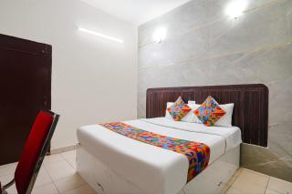 FabHotel Regal I - 6