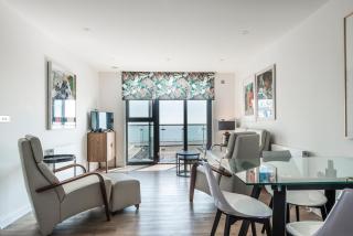 Beachside: New two bedroom apartment with parking - 8