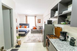 Xolani Studio at Garden City Mall Nairobi with Heated Pool and Gym - 9
