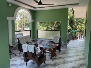 Travel Z Homestay - 8