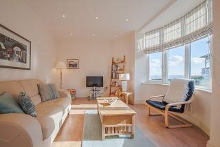 Carlton Lodge, Two bedroom apartment with parking space - 9