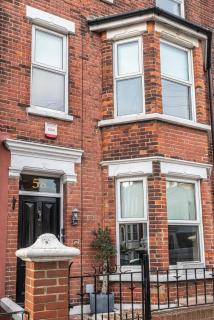 Belle Vue House- Charming spacious house ideal for friends, family and group gatherings, close to Ramsgate centre - Free street parking - 5