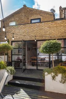 Serenity Sands - Central Broadstairs, modern town house with outdoor dining - 8