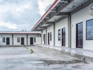 Amor Homestay near Eltari International Airport Mitra RedDoorz - 1