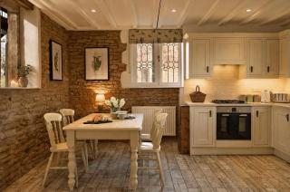 South Lodge at Pudleston Court - 0
