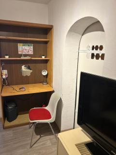 Deine Pension, Double Room P1, 1-2 beds, 10qm, Check-in 4PM - 5AM - 8