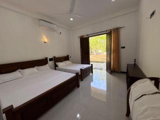 Eco Bloom Resort - 2