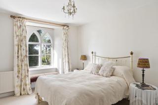 Grade II Listed House & Garden in Idyllic Village - 7