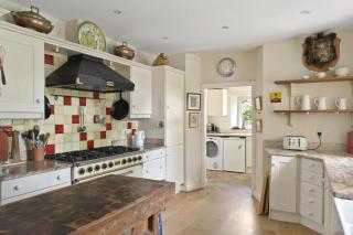 Grade II Listed House & Garden in Idyllic Village - 4