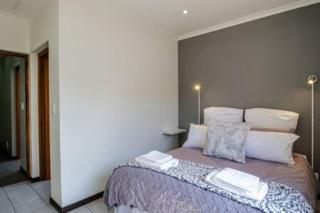 Modern 3 Bedroom With Spacious Braai Area By Ctha - 3