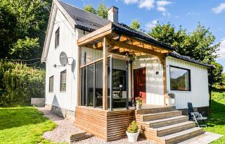 Nice Home In Follafoss With House A Panoramic View - 9